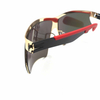 Los proveedores de lentes para anteojos con bisagras sin recubrimiento de oro crean sus propias gafas de sol con el logotipo