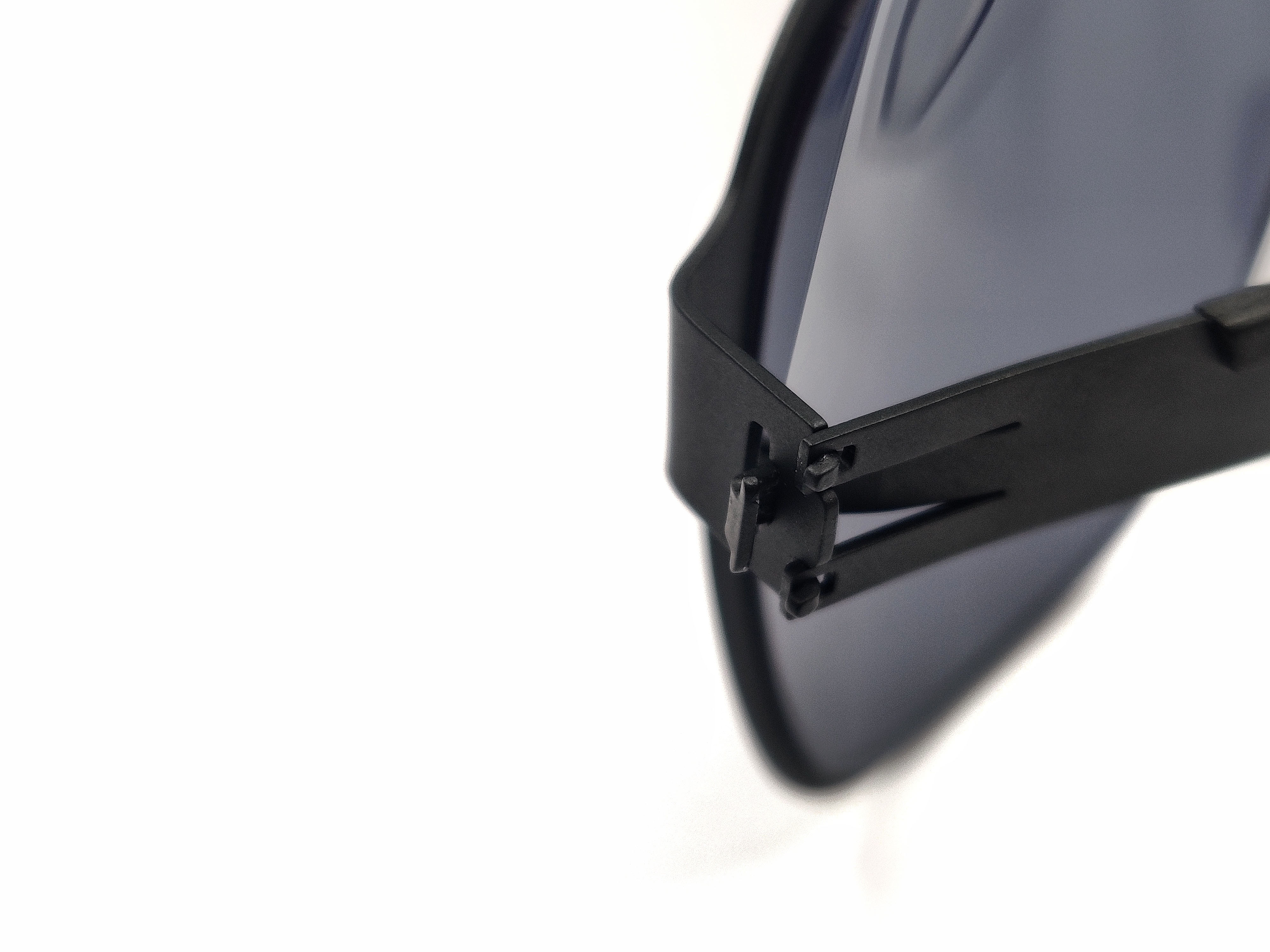 Gafas de sol ultraligeras de acero fino cuadradas polarizadas Empresas de anteojos al por mayor